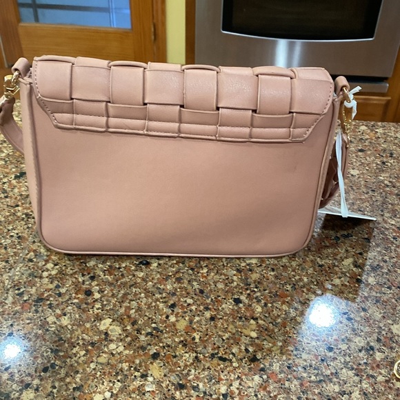 *****PRICE DROP****   NWT ALYSSA VEGAN CONVERTIBLE BAG - Picture 3 of 8